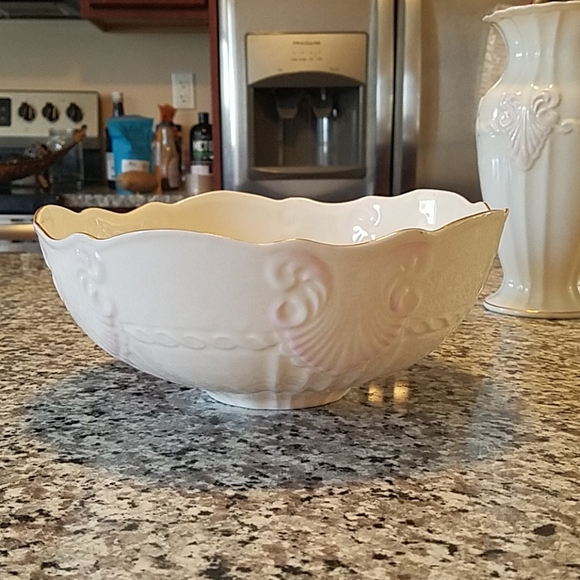 Belleek Other - Irish ☘️ Belleek 8” ☘️Bowl